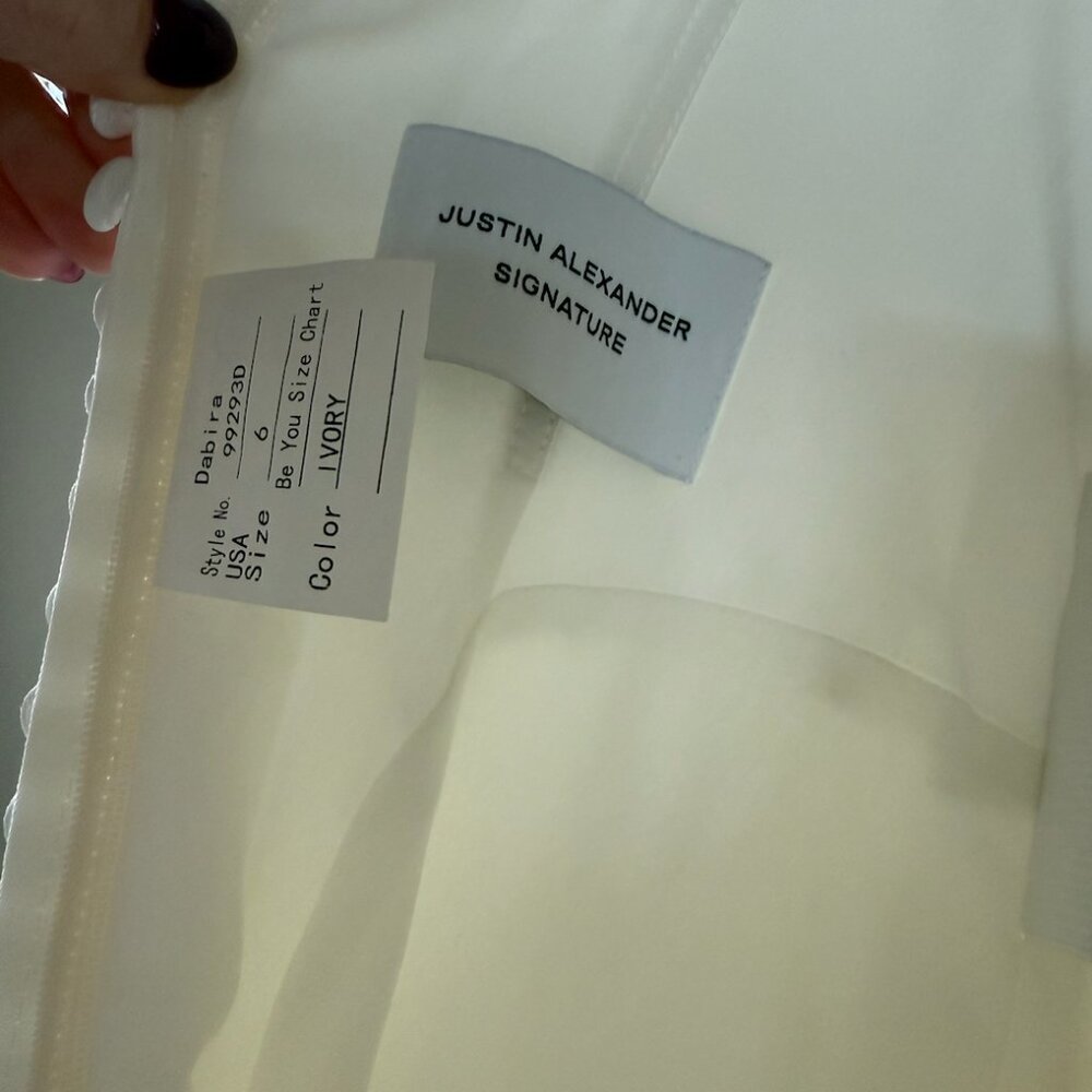 (New!) Justin Alexander Signature Wedding Dress - Size 6 (Unworn/Unaltered) - Picture 6 of 8